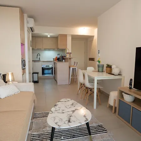 Riboleys - Grand T2 Climatisé à 100m De La Appartement Vias